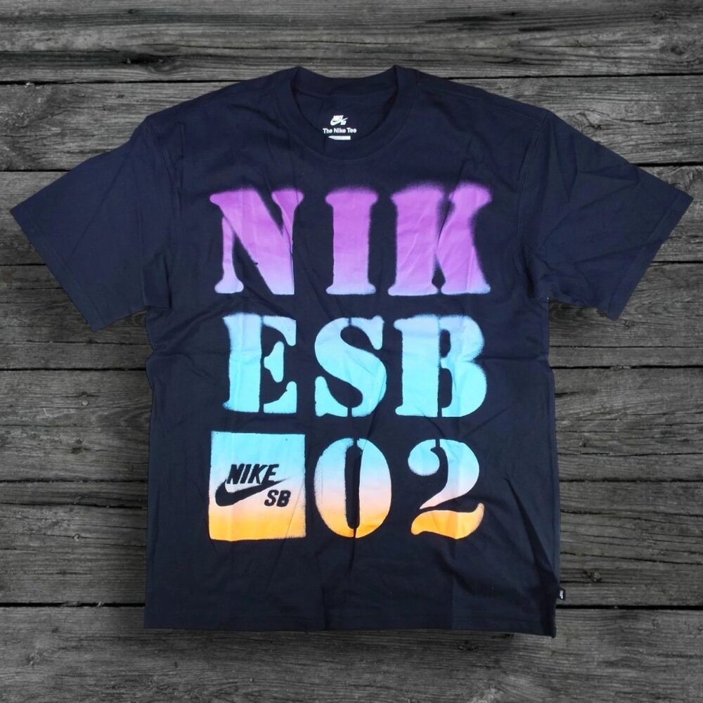 Nike SB 2002 Stencil Skate T-Shirt / Black (BRAND NEW)